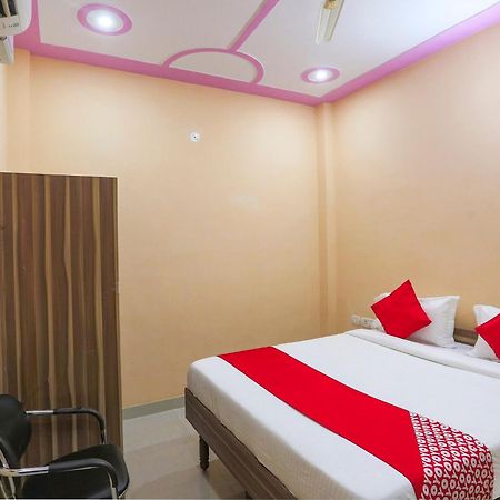 Hotel O Royal Villa Гургаон Экстерьер фото