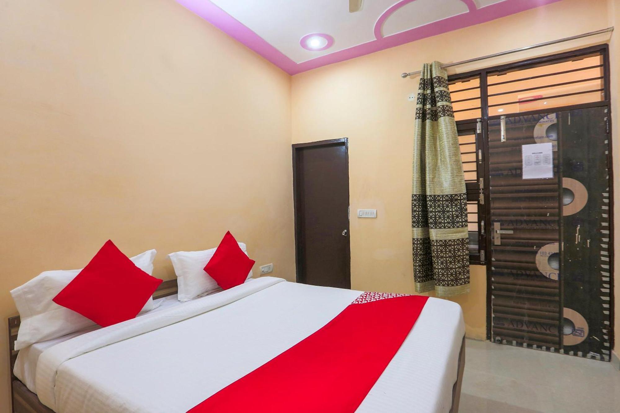Hotel O Royal Villa Гургаон Экстерьер фото